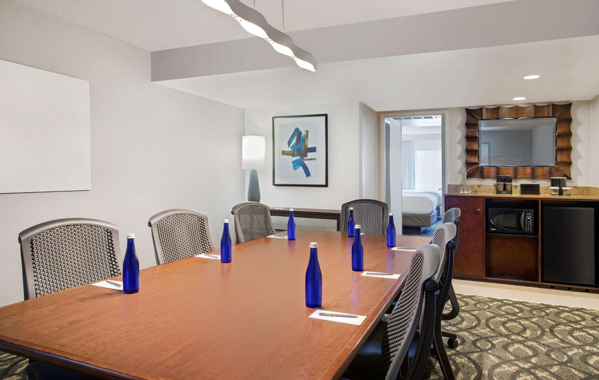 Embassy Suites By Hilton Orlando International Drive Convention Center Williamsburg Экстерьер фото