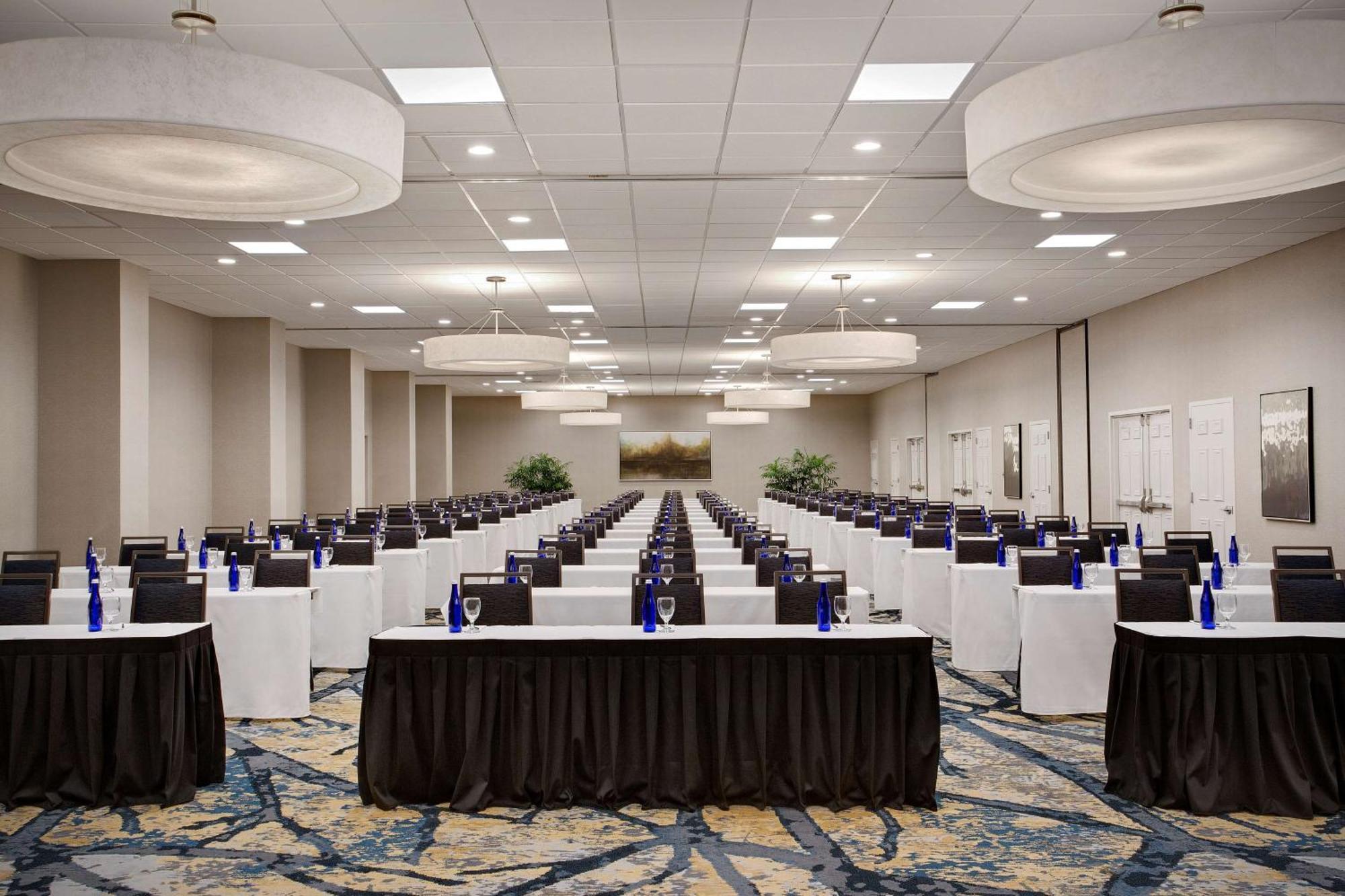 Embassy Suites By Hilton Orlando International Drive Convention Center Williamsburg Экстерьер фото