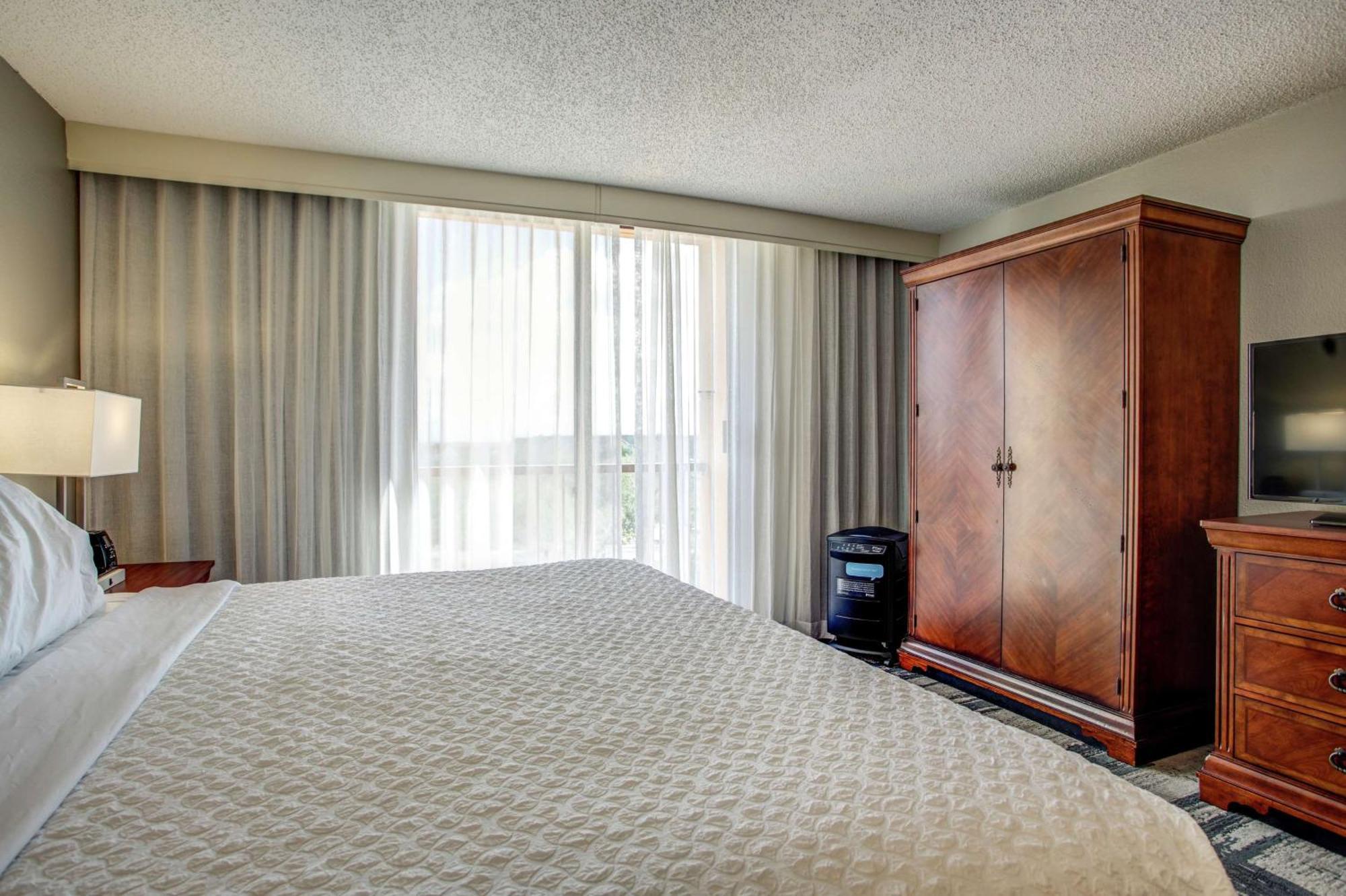 Embassy Suites By Hilton Orlando International Drive Convention Center Williamsburg Экстерьер фото
